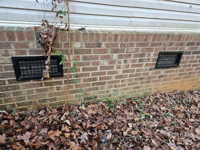 206 Benjamin Drive, Dallas, NC 28034