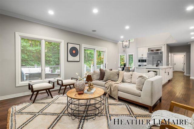 1695 Flowers Mill Drive, Grand Rapids, MI 49525