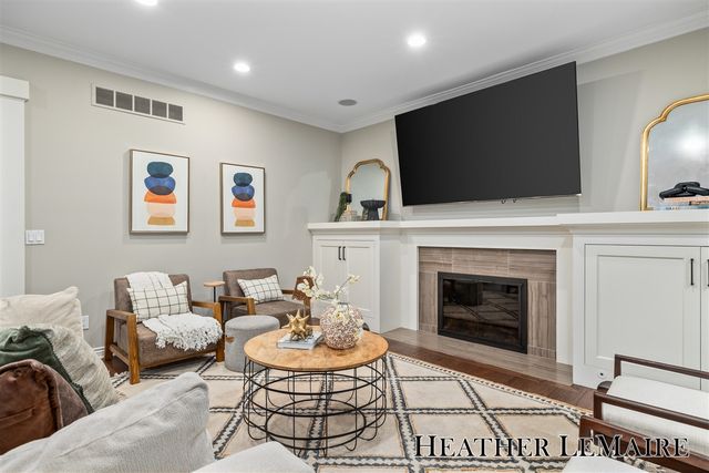 1695 Flowers Mill Drive, Grand Rapids, MI 49525