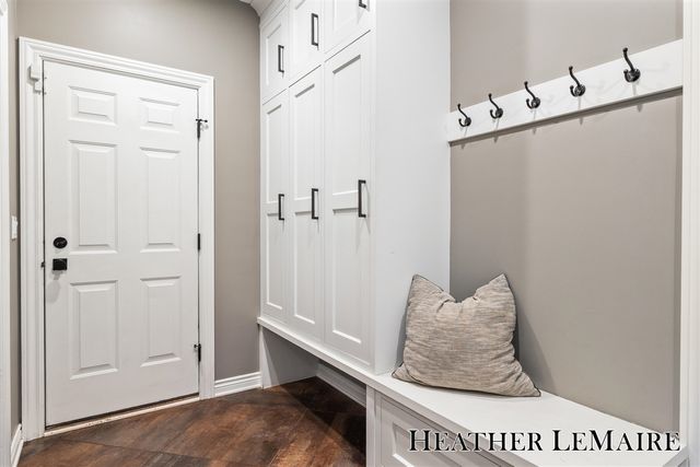 1695 Flowers Mill Drive, Grand Rapids, MI 49525