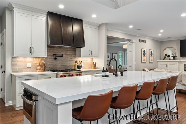 1695 Flowers Mill Drive, Grand Rapids, MI 49525