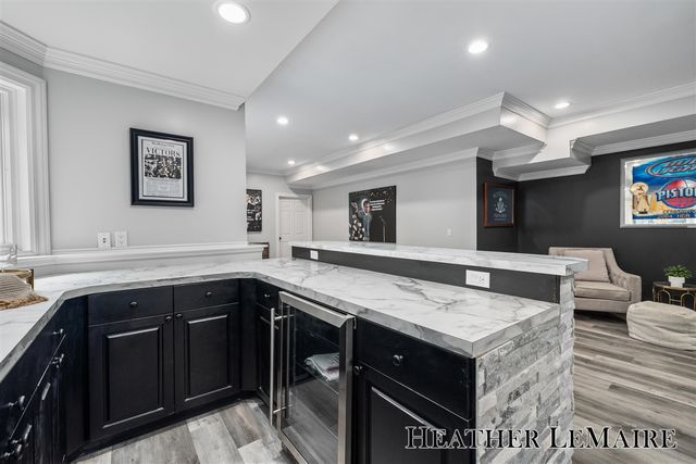1695 Flowers Mill Drive, Grand Rapids, MI 49525
