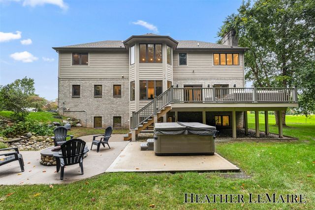 1695 Flowers Mill Drive, Grand Rapids, MI 49525