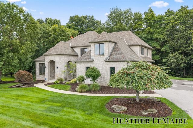 1695 Flowers Mill Drive, Grand Rapids, MI 49525