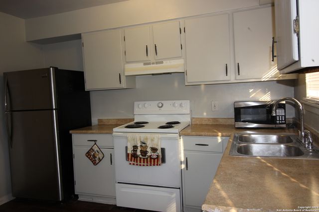 536 SOUTHTRAIL DR, San Antonio, TX 78216