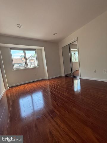 3 CAMBRIDGE DR, Ewing, NJ 08628