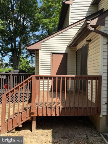 3 CAMBRIDGE DR, Ewing, NJ 08628