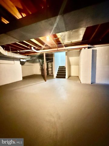 3 CAMBRIDGE DR, Ewing, NJ 08628