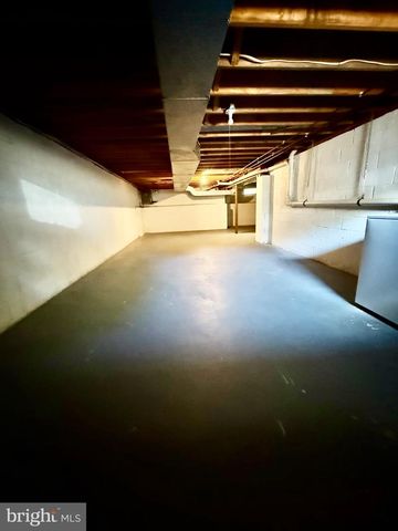 3 CAMBRIDGE DR, Ewing, NJ 08628