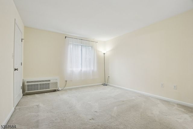 17 Norwich Pl 17, Franklin Twp., NJ 08873