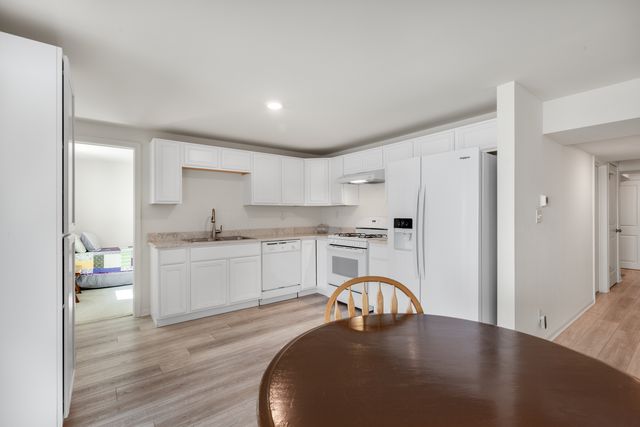 443 Zachary Drive, Hampshire, IL 60140