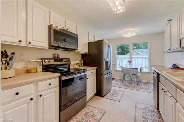 3027 Maple Avenue, Burlington, NC 27215