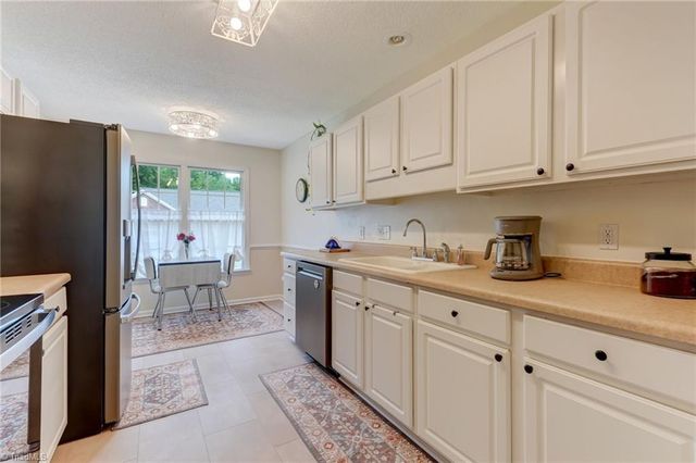 3027 Maple Avenue, Burlington, NC 27215