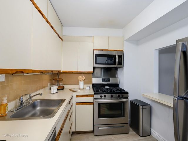 1150 N Lake Shore Drive 13L, Chicago, IL 60611