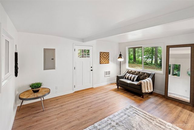 19111 19th st sw, Lakebay, WA 98349