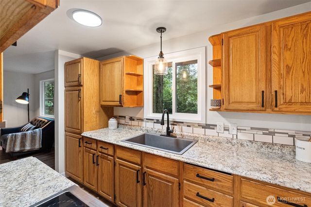 19111 19th st sw, Lakebay, WA 98349