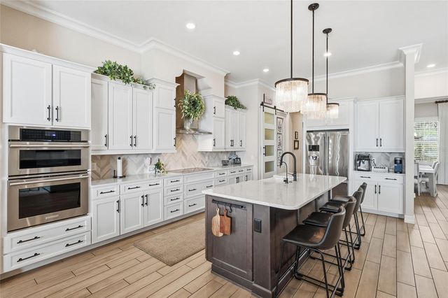 340 MARAVIYA BOULEVARD, Nokomis, FL 34275