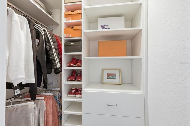 340 MARAVIYA BOULEVARD, Nokomis, FL 34275