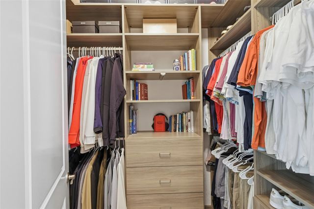 340 MARAVIYA BOULEVARD, Nokomis, FL 34275