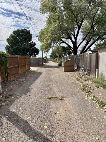 8205 LAREDO Trail, Amarillo, TX 79110