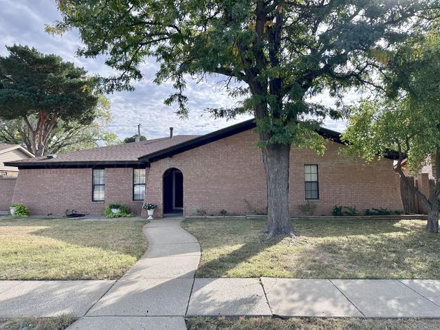 8205 LAREDO Trail, Amarillo, TX 79110