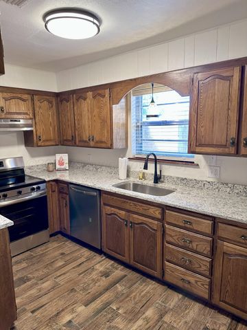 8205 LAREDO Trail, Amarillo, TX 79110