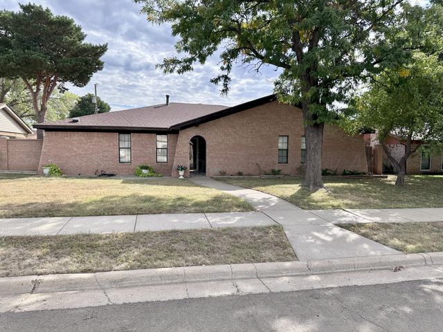 8205 LAREDO Trail, Amarillo, TX 79110