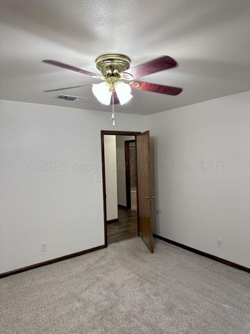 8205 LAREDO Trail, Amarillo, TX 79110