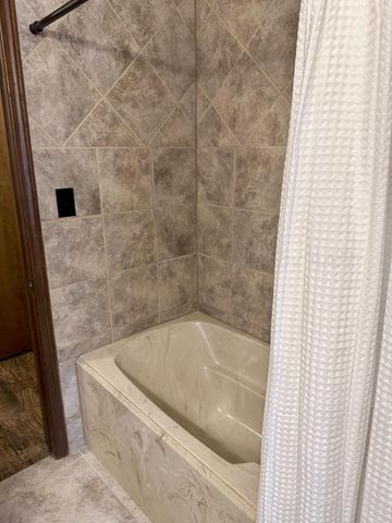 8205 LAREDO Trail, Amarillo, TX 79110