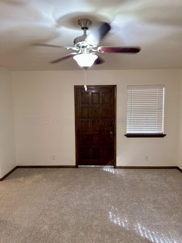 8205 LAREDO Trail, Amarillo, TX 79110