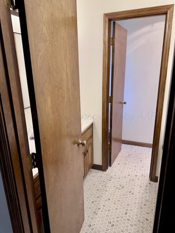 8205 LAREDO Trail, Amarillo, TX 79110