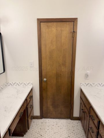 8205 LAREDO Trail, Amarillo, TX 79110