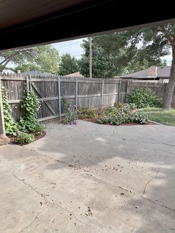 8205 LAREDO Trail, Amarillo, TX 79110