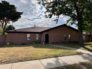 8205 LAREDO Trail, Amarillo, TX 79110