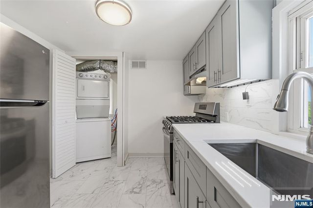 76 Schuyler Avenue 2, North Arlington, NJ 07031