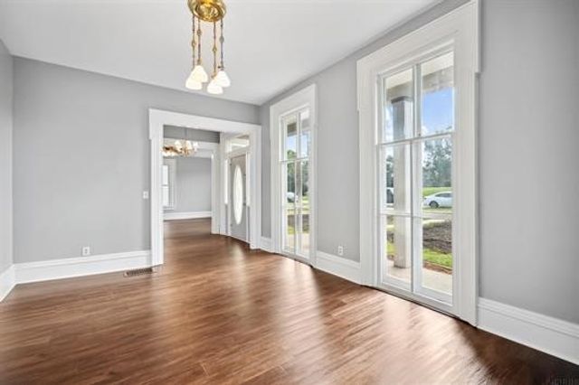 611 3rd Avenue NE, Independence, IA 50644