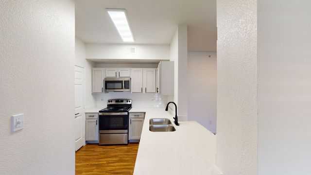 1600 N 9th Street B1R, Midlothian, TX 76065