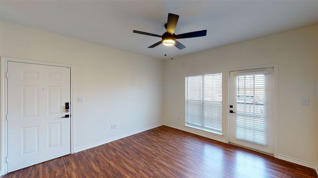 1600 N 9th Street B1R, Midlothian, TX 76065