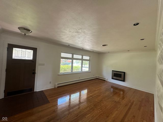 7121 Laurel Drive, Indianapolis, IN 46227