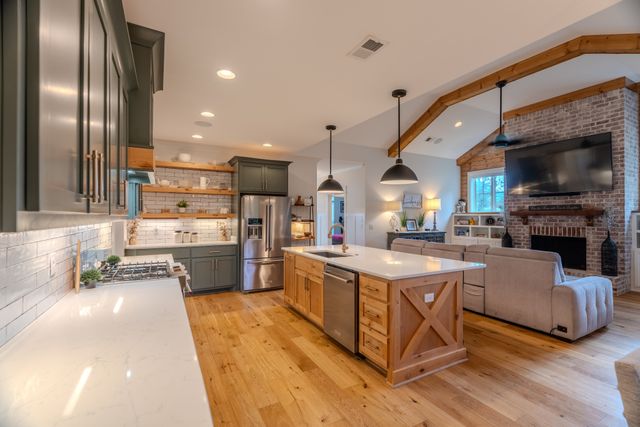 502 Allisona Rd, Eagleville, TN 37060