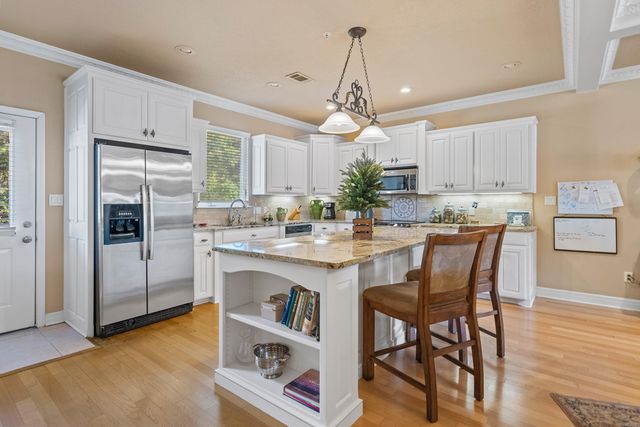 1380 Airport Rd Apt C2, Hot Springs, AR 71913