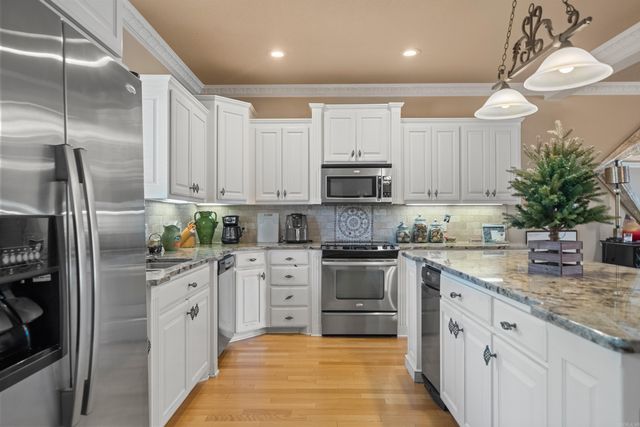 1380 Airport Rd Apt C2, Hot Springs, AR 71913