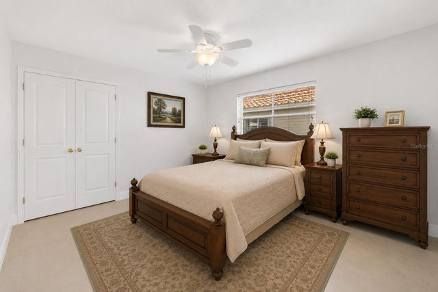 2067 MASSACHUSETTS AVENUE NE, St Petersburg, FL 33703