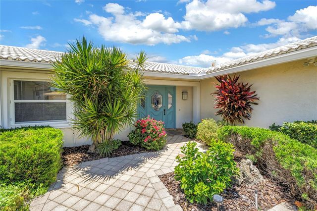 2067 MASSACHUSETTS AVENUE NE, St Petersburg, FL 33703