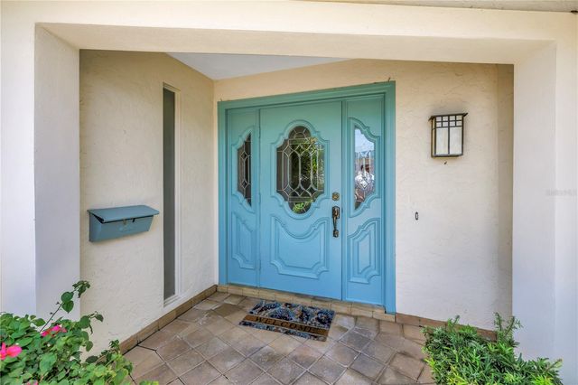 2067 MASSACHUSETTS AVENUE NE, St Petersburg, FL 33703