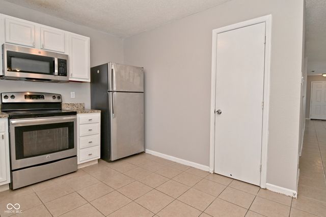 4414 Fullwood Court, Indianapolis, IN 46254