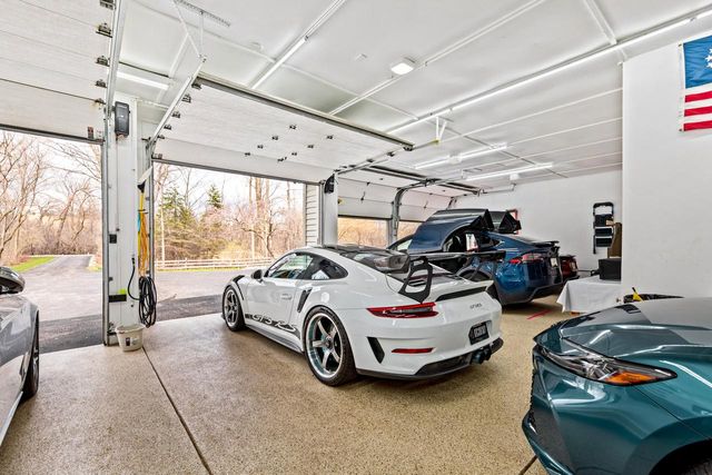 18875 Black Forest DRIVE, Brookfield, WI 53045