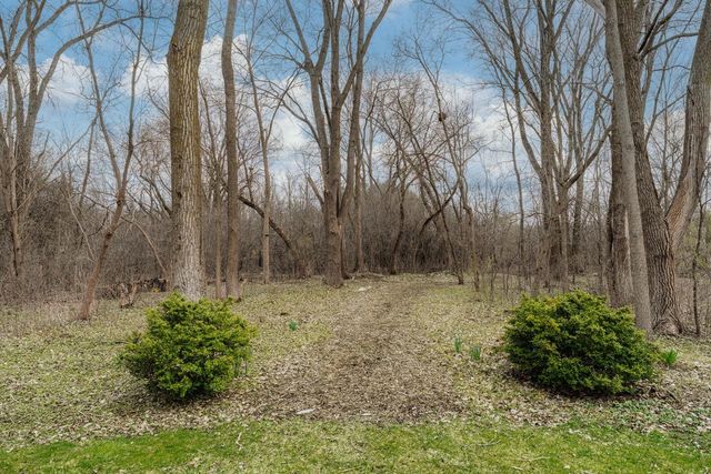18875 Black Forest DRIVE, Brookfield, WI 53045