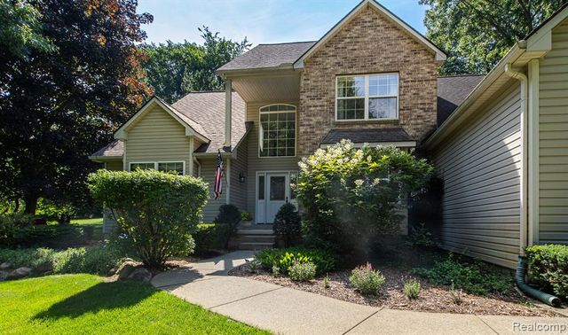 4430 Sedona Drive, Clarkston, MI 48348