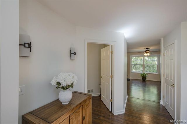 4430 Sedona Drive, Clarkston, MI 48348